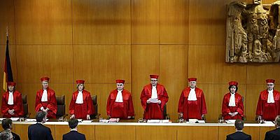 Almanya'da Anayasa Mahkemesi'nin Bağımsızlığını Güçlendirecek Yeni Plan