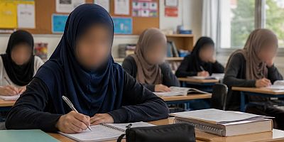 Avusturya’da Başörtüsü Yasağında Neler Oluyor? İki Haftada 80 İhlal Bildirildi
