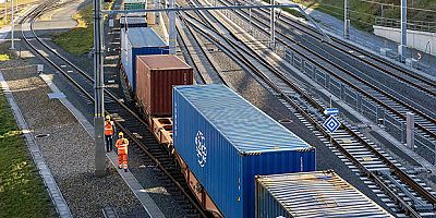 Avusturya Ekonomisi 2025: OECD Uyardı – Büyüme Yavaşlıyor, Enflasyon Riski Artıyor