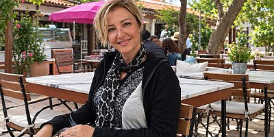 Berna Laçin Cemil Tugay Paylaşımı Sonrası Gözaltına Alındı: Evinde Arama Yapıldı
