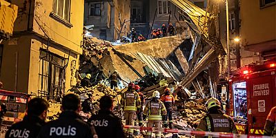 Beyoğlu’nda 5 Katlı Bina Çöktü: Enkazdaki Aramada Can Kaybına Rastlanmadı