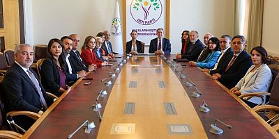 DEM Parti, Çerçeve Yasa Teklifini İmzaladı