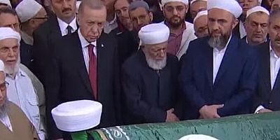 Erdoğan,23 Nisan’da İsmailağa Cemaati Şeyhi Hasan Kılıç'ın Cenazesine Katıldı