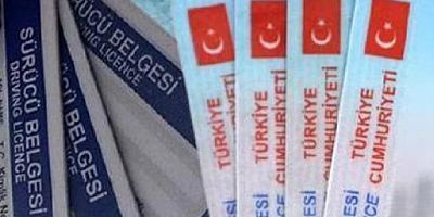 Eski Tip Ehliyetler İçin Son Tarih Yaklaşıyor: Ceza ve Yenileme Detayları