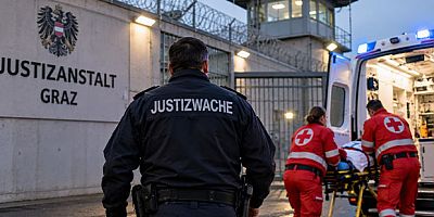 Graz Cezaevinde İnfaz Koruma Memuruna Cam Parçasıyla Saldırı: Boynundan Yaralandı