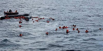 Libya açıklarında göçmen teknesi battı: 1'i bebek 6 kişi yaşamını yitirdi 