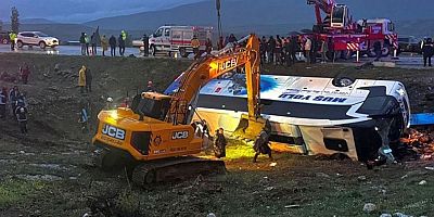 Malatya’da Yolcu Otobüsü Devrildi: 4 Kişi Hayatını Kaybetti, 15 Yaralı