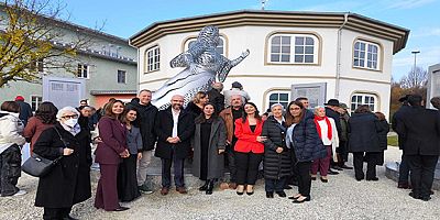 Max Zirngast St. Pölten’de Kadıncık Ana Anıtı Açılışına Katıldı – KPÖ Halkçı Politikalarıyla Umut Olmaya Devam Ediyor