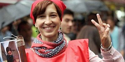  Akademisyen Nuriye  Gülmen'nin tutukluluğuna devam kararı verildi 