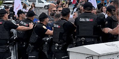 Öğretmenlerin Ankara Eylemine Polis Müdahalesi: Çok Sayıda Gözaltı
