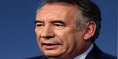 Sağcı François Bayrou Fransa'nın Yeni Başbakanı Oldu