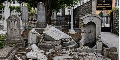 Surp Garabet Ermeni Mezarlığı'na Saldırı: Altı Mezar ve Çeşme Tahrip Edildi