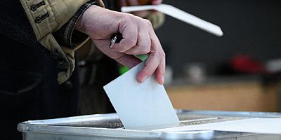 Thüringen Belediye Seçimlerinde Aşırı Sağcı AfD Oylarını Artırdı, Ancak Beklediği Zaferi Kazanamadı