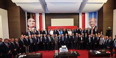Uzun süren toplantıdan sonra CHP’li 81 İl başkanlarından ortak açıklama