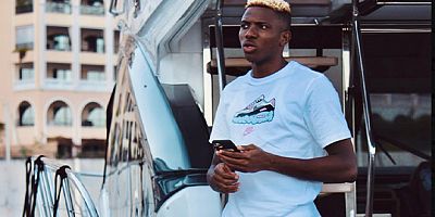 Victor Osimhen'den Galatasaray ve Transfer Açıklaması: “Tatilime Odaklandım”