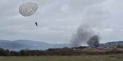 Yalova’da F-16 eğitim uçağı düştü: Pilot fırlatma sistemiyle kurtuldu