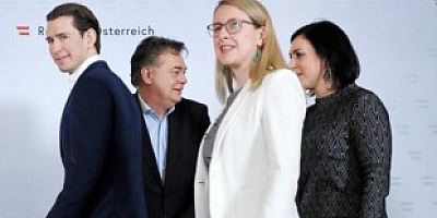 Yolsuzluk nedeniyle istifa eden eski Başbakan Kurz'a yakın 2 bakan daha istifa etti