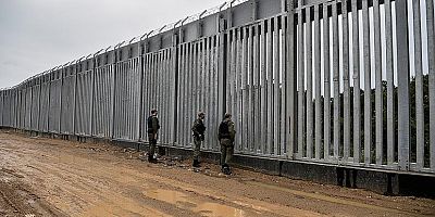 Yunanistan Türkiye sınırına ördüğü 40 kilometre uzunluğundaki duvarı bitirdi 