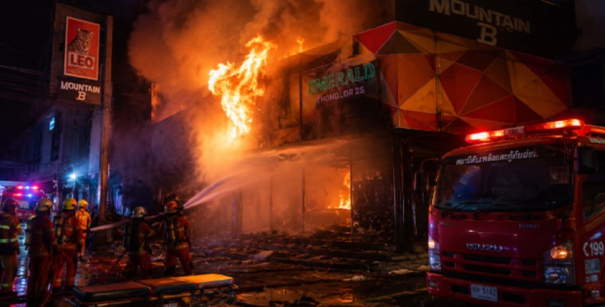 Tayland'da Gece Kulübü Faciası: Yangında En Az 27 Kişi Hayatını Kaybetti