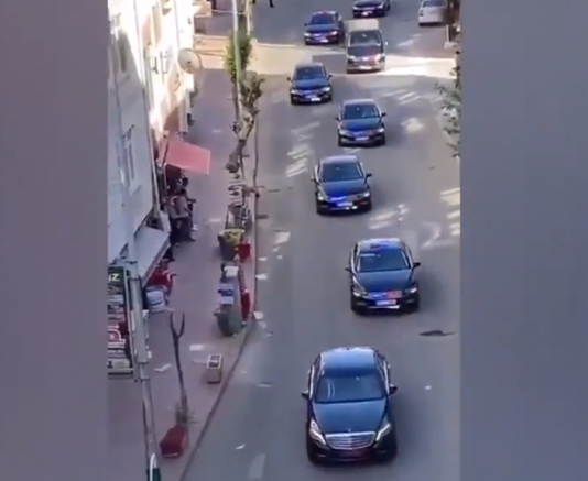 TBMM Başkanı Mustafa Şentop, konvoy eşliğinde Tekirdağ'a böyle gitti(VİDEO)