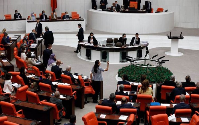 TBMM’ye 62 yeni fezleke: 50’si HDP’li vekillere ait