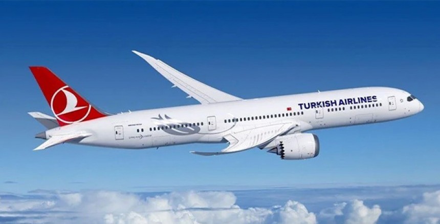  THY Uçağı Macaristan’a acil iniş yaptı: Bir çocuk yaşamını yitirdi 