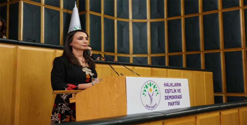 Tülay Hatimoğulları: “Demokratik Cumhuriyetin Kapılarını Açacak Olan Şey Barıştır”
