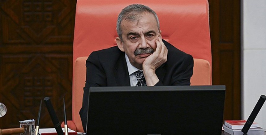 Tülay Hatimoğulları’ndan Sırrı Süreyya Önder İçin Destek Mesajı: “Çok badire atlattı, bunu da atlatacaktır”