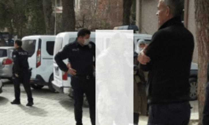 Turgutlu’da ekonomik bunalıma giren 56 yaşındaki yurttaş kendini yaktı