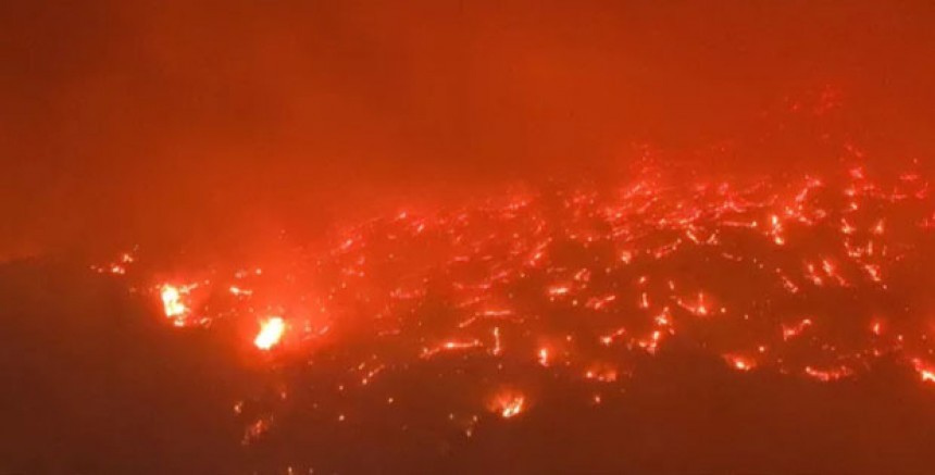 Türkiye’de 3 İlde 4 Orman Yangını Sürüyor: 3 Bin 500 Kişi Tahliye Edildi