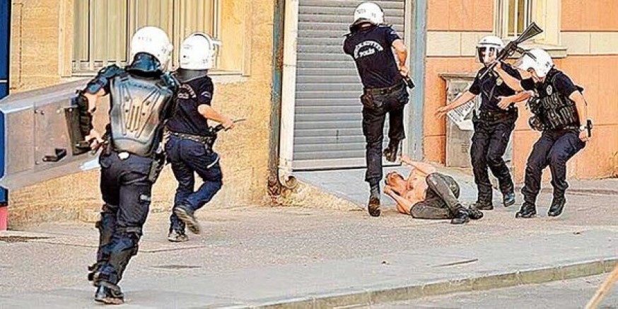 Türkiye’de Devlet Halkı yerine orantısız güç kullanan güvenlik güçlerini koruyor  