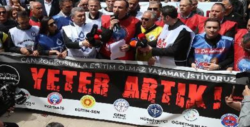  Türkiye'de Eğitimcilerin Şiddete Karşı Mücadelesi: 