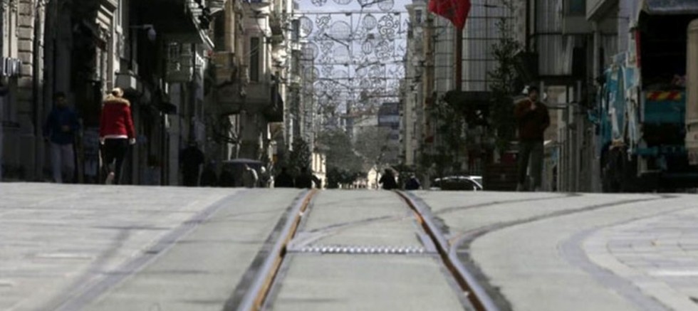 Türkiye’deki haftasonu sokağa çıkma yasağı Pazartesi 05.00'e kadar sürecek