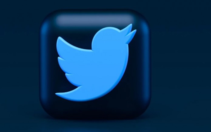 Twitter, FPÖ'lü siyasetçinin hesabını nefret söylemi nedekiyle kapattı 