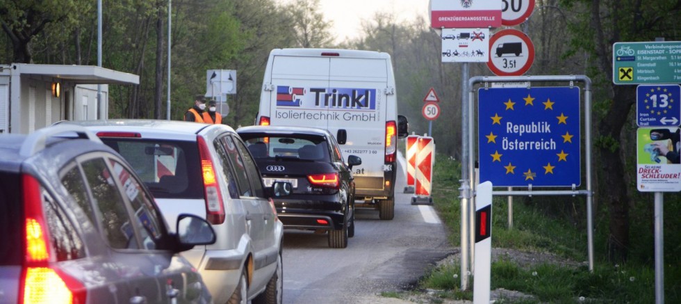 Üçüncü doz aşınızı yaptıysanız Avusturya'ya girişte başka bir şey istenmeyecek 