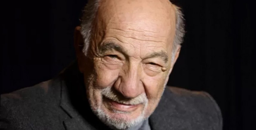 Ünlü oyuncu ve yazar Yılmaz Gruda hayatını kaybetti 