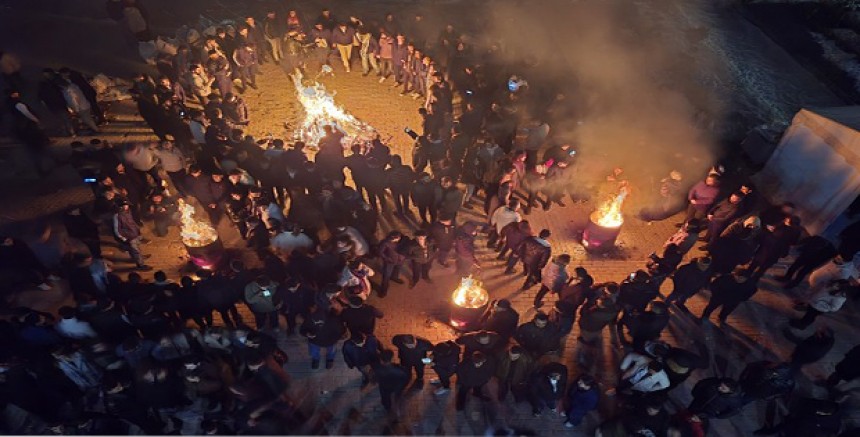   Van'da Abdullah Zeydan'a Hapis Cezasına Büyük Tepki: Belediye Önünde Nöbet Eylemi