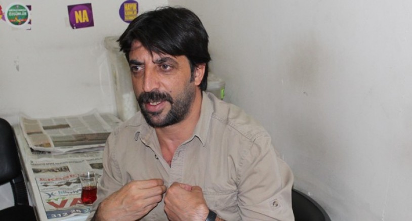 Van’da Gazeteci Oktay Candemir’in, evi basılarak gözaltına alındı