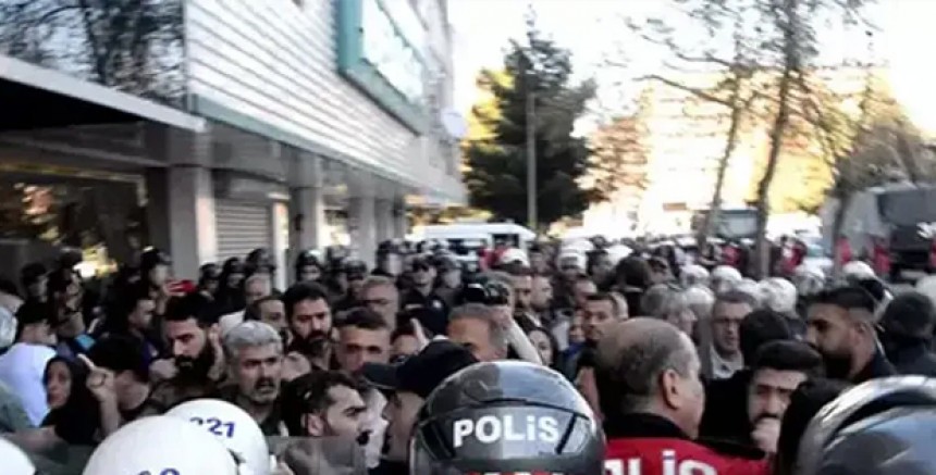 Van'da Seçim Protestolarında 340 Kişi Gözaltına Alındı