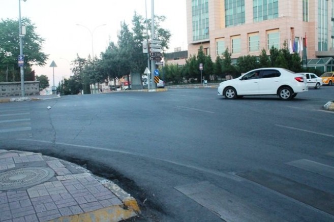 Vatandaşlar sokağa çıkma yasağını yanlış anladı: Caddeler bomboş kaldı