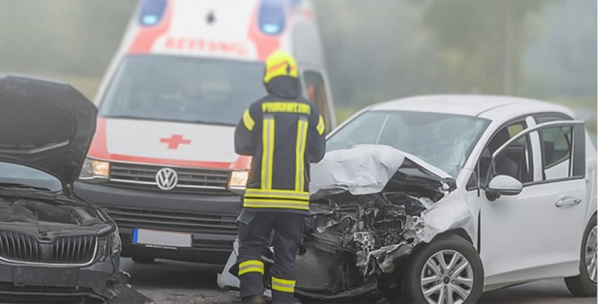 Weiz Bölgesinde Feci Kaza: B54’te İki Araç Çarpıştı, 1 Ölü, 2 Yaralı