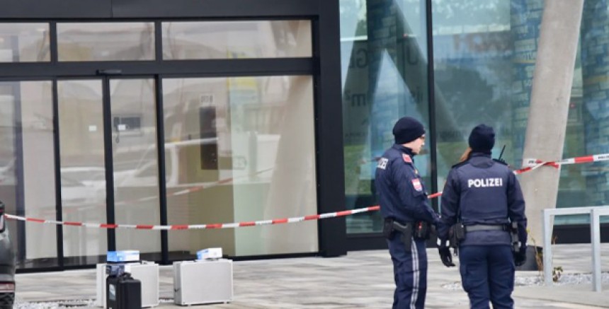 Wiener Neudorf'ta Otelin penceresinden Düşen 12 Yaşındaki Çocuk Hayatını Kaybetti