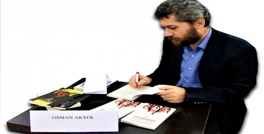 Yazar Osman Akyol çalıştığı okuldan sürüldü