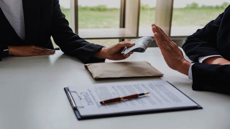 Yeni bir yolsuzluk iddiası daha  'ses sistemleri piyasanın beş katı bedelle kiralanmış'