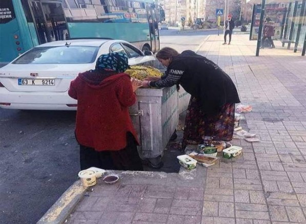 Yer Urfa: Çöplerin arasından bitmeyen yoksulluk!