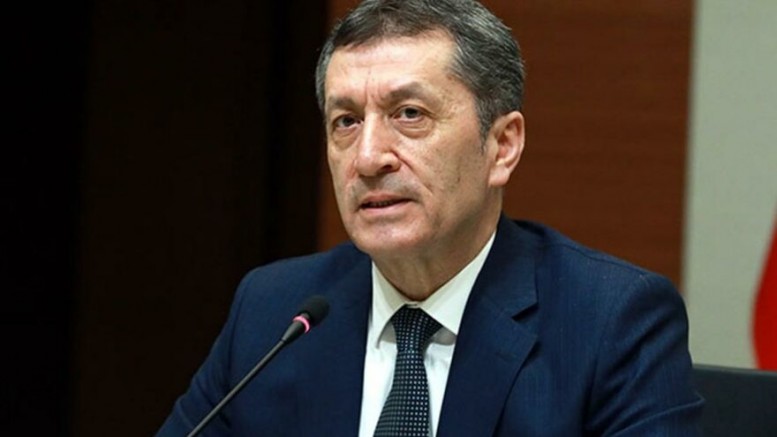“Yüz yüze sınavlar salgının durumuna göre ertelenebilir”