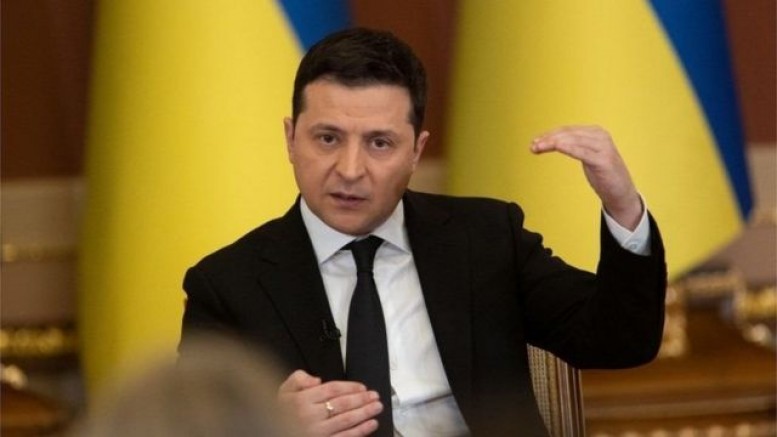 Zelenskiy: Barışçıl yerleşim yerleri vuruldu, askeri tesisler değil